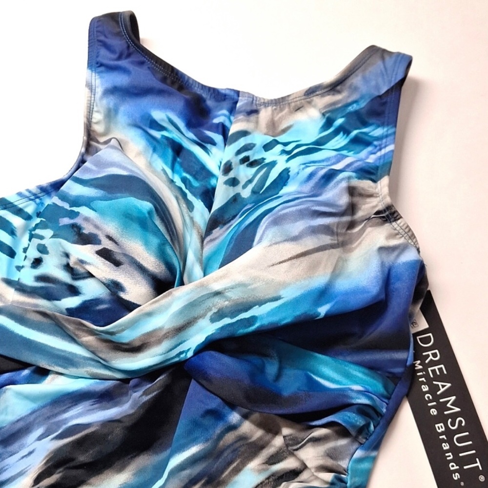Miracle Brand’s Slimming Control Dreamsuit w High Neck & Keyhole Front Swimsuit - Picture 3 of 6